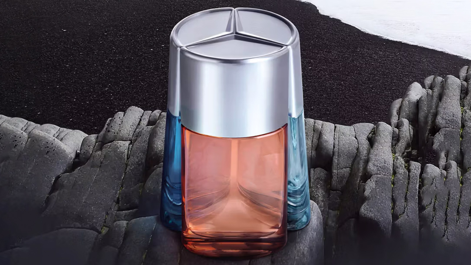 Exploring Infinite Fragrance Dimensions: Mercedes-Benz Land, Sea, Air Collection