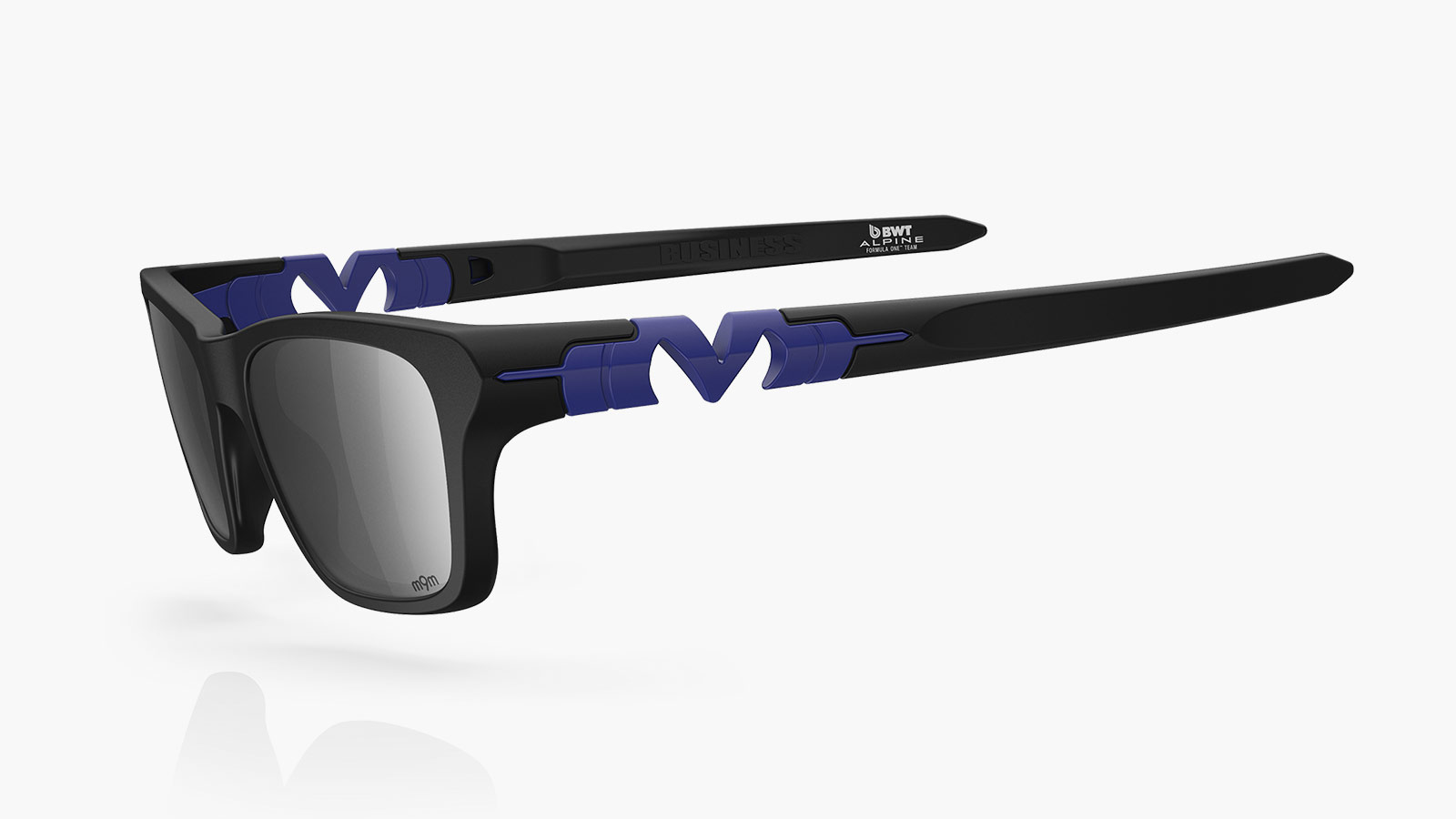 Your Summer Power Move Starts With These Sunglasses